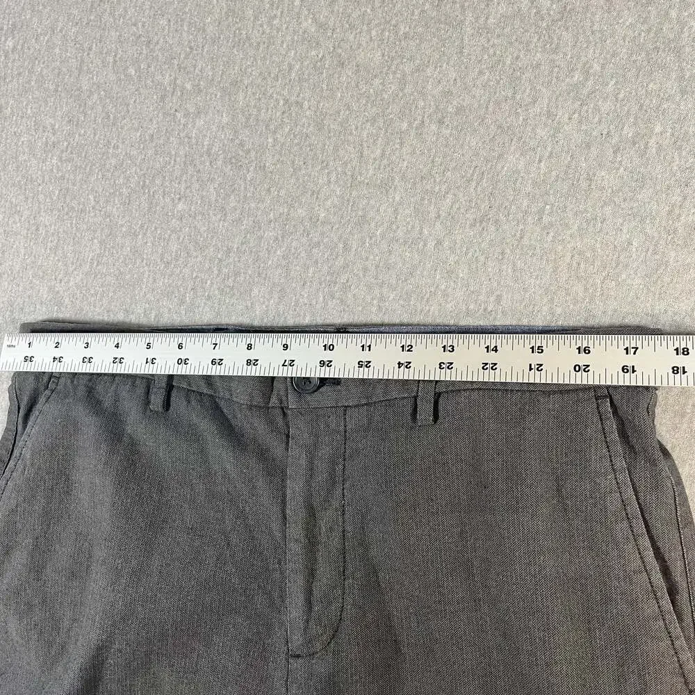 Banana Republic Aiden Fit Gray Herringbone Chino Pants Men’s 35x32(31)